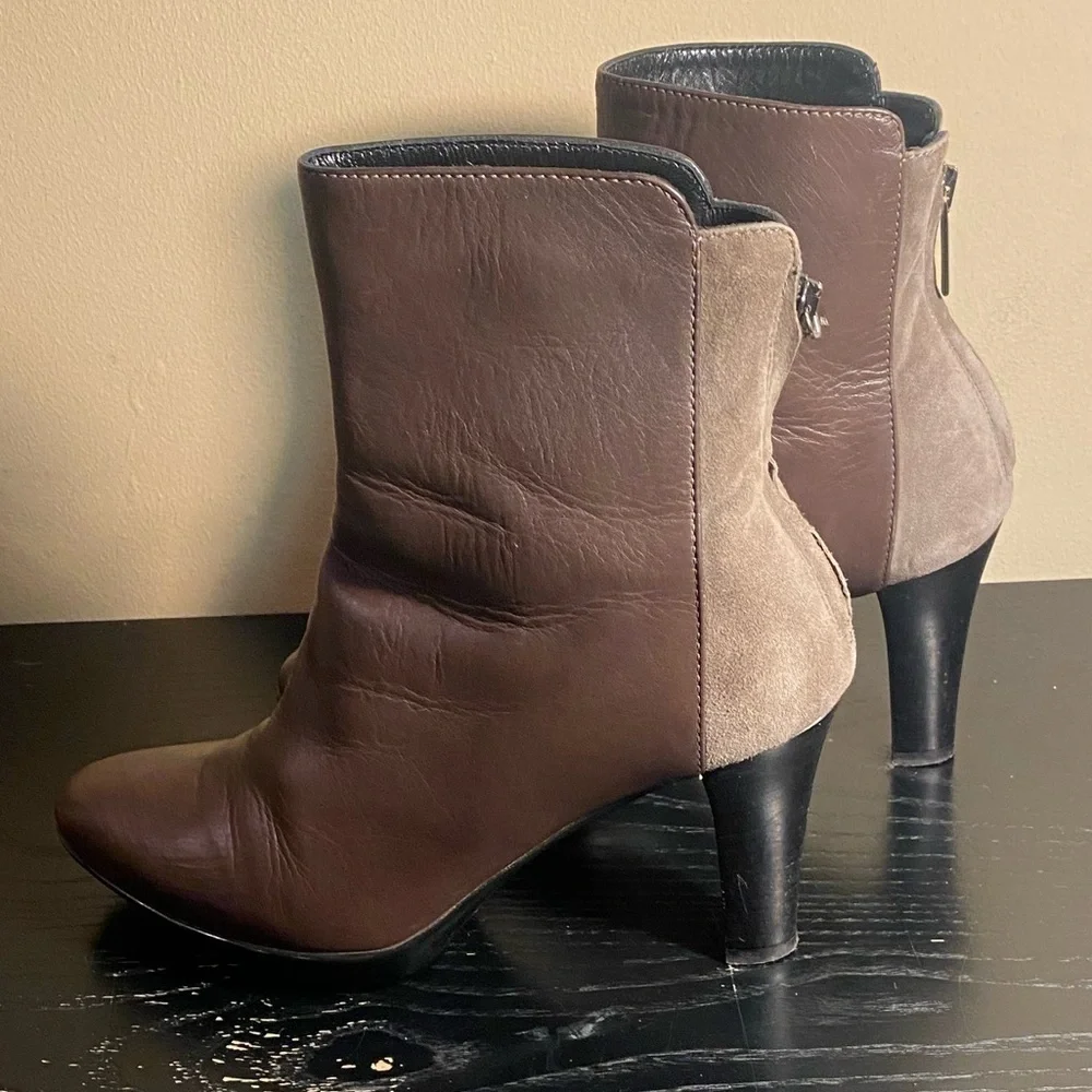 Aquatalia Reggae Two Tone Brown Leather Heeled Ankle Short Booties Size 6